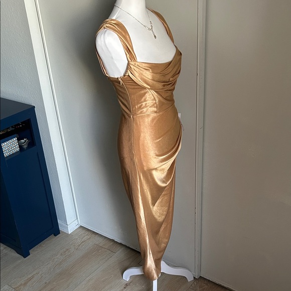 New ASOS Sleeveless Gold Sheen Cowl Neck Ruched Formal Prom Evening Dress - Picture 3 of 16